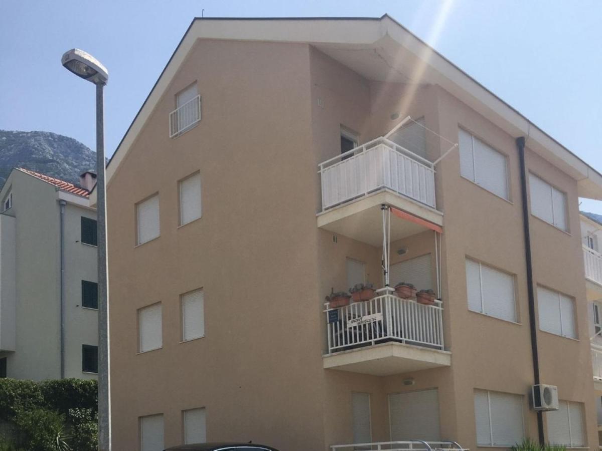 Apartment Zdrave - Free Parking Makarska Exterior foto